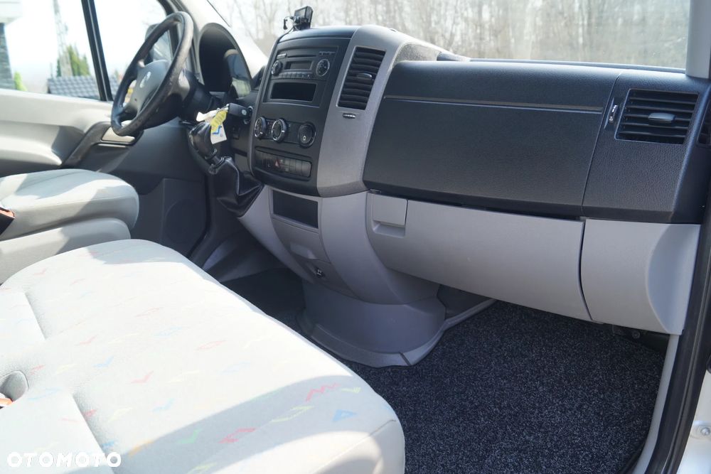 Volkswagen Crafter - 13