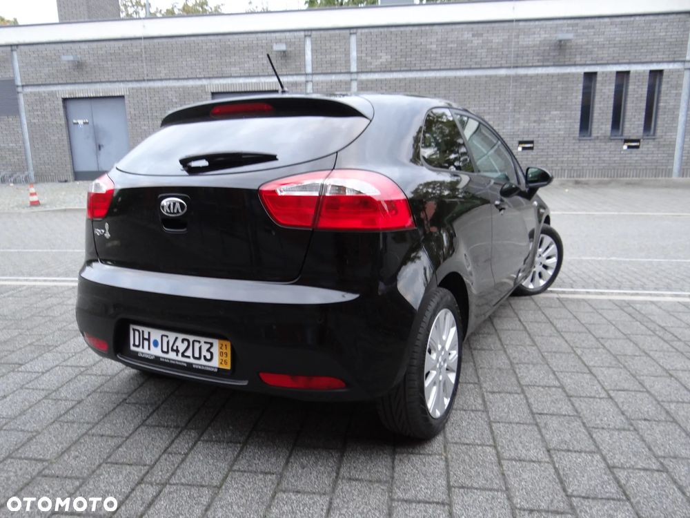 Kia Rio 1.4 Dream Team Edition - 5