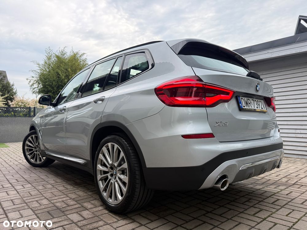 BMW X3 xDrive20i Luxury Line sport - 3