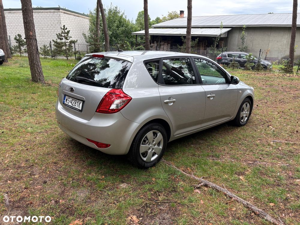 Kia Ceed 1.6 CVVT EX - 4