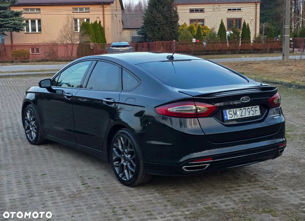 Ford Fusion - 8