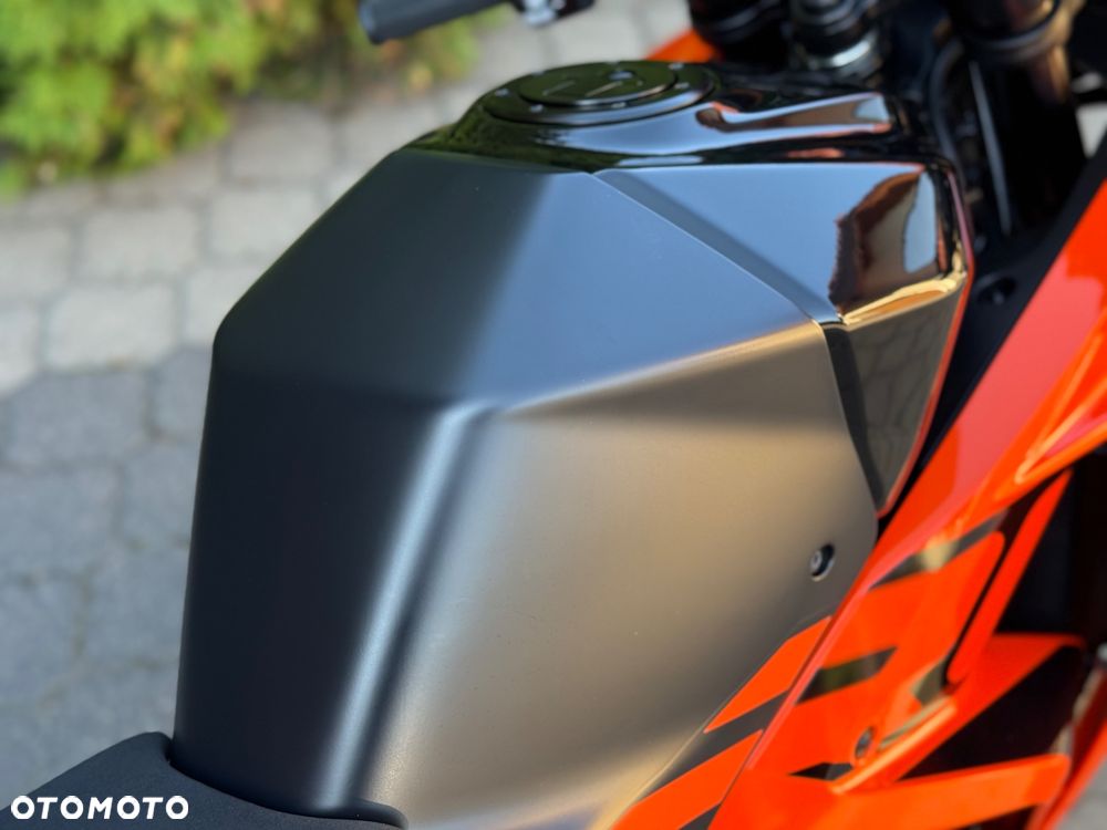 KTM RC 125 - 20
