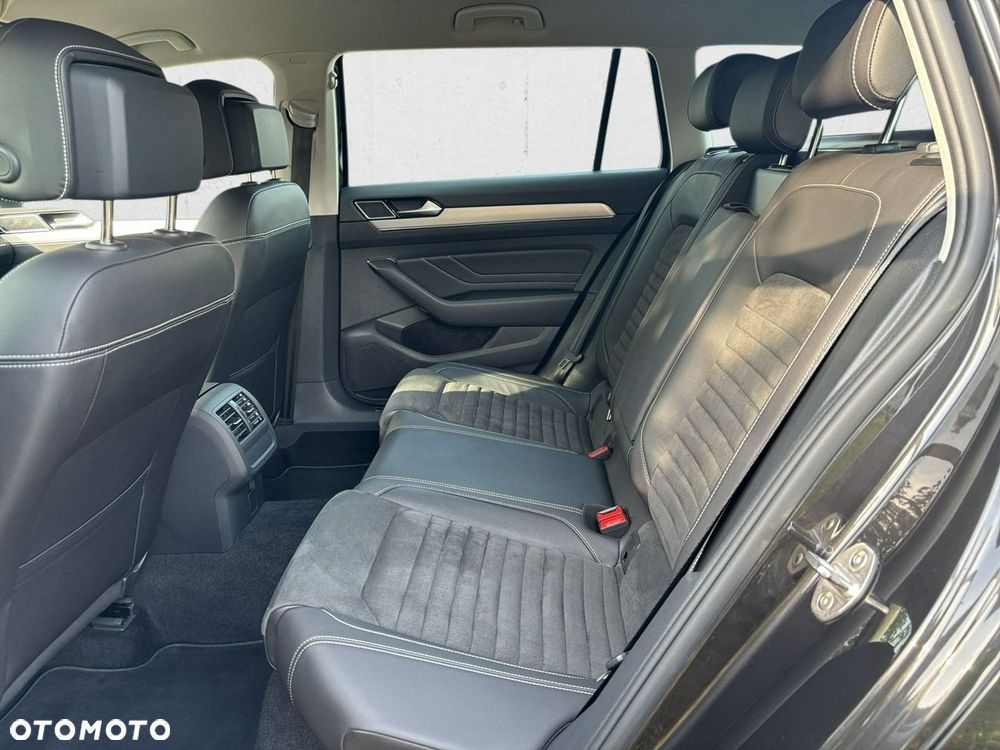 Volkswagen Passat - 20