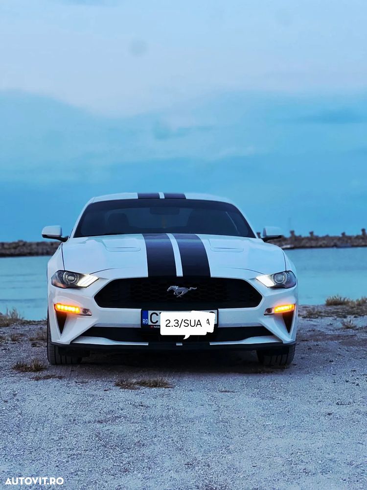 Ford Mustang 2.3 Eco Boost Aut. - 1