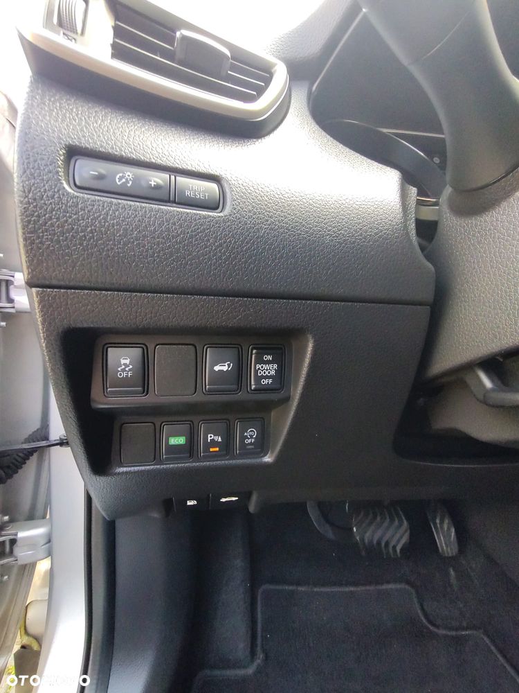 Nissan X-Trail 1.6 DCi Tekna Xtronic 2WD - 16