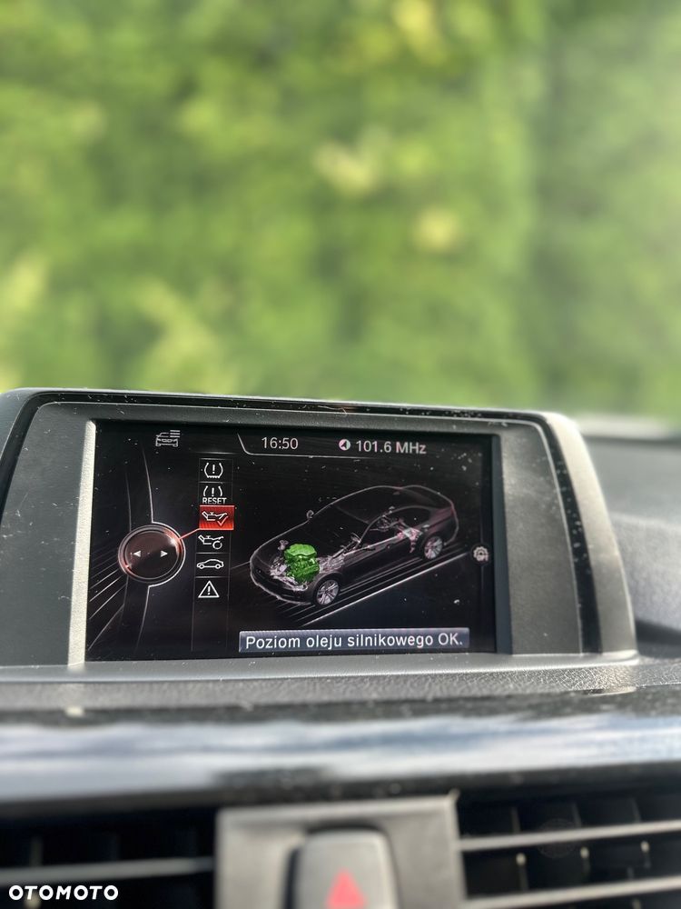 BMW Seria 3 318i - 25