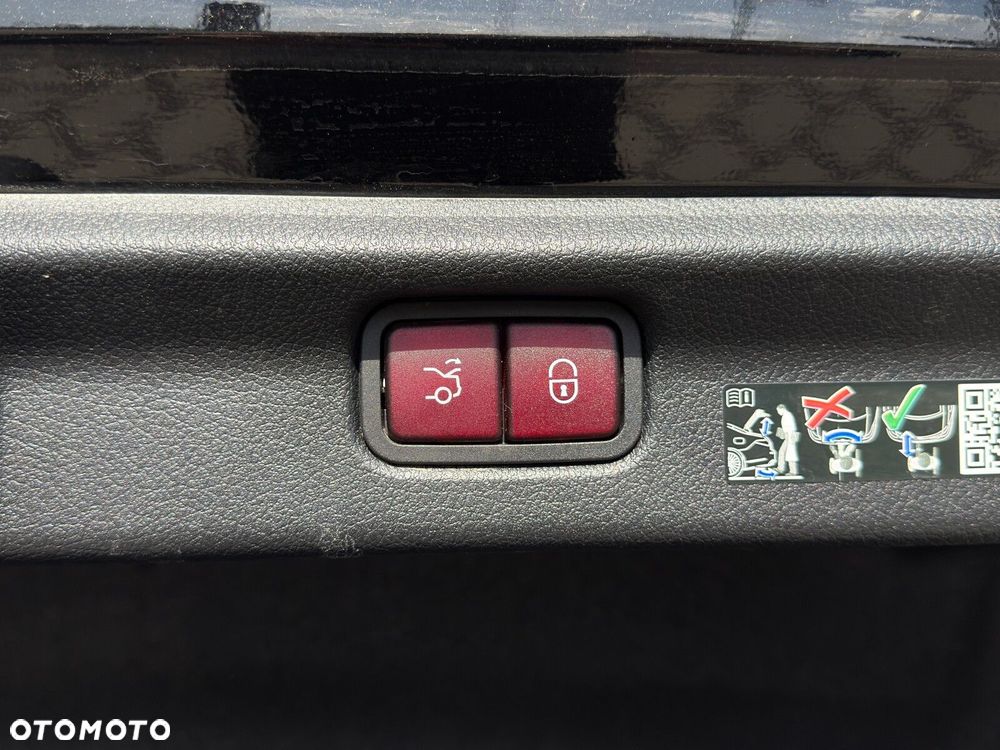 Mercedes-Benz EQE AMG 43 90.5kWh 4-Matic+ - 29