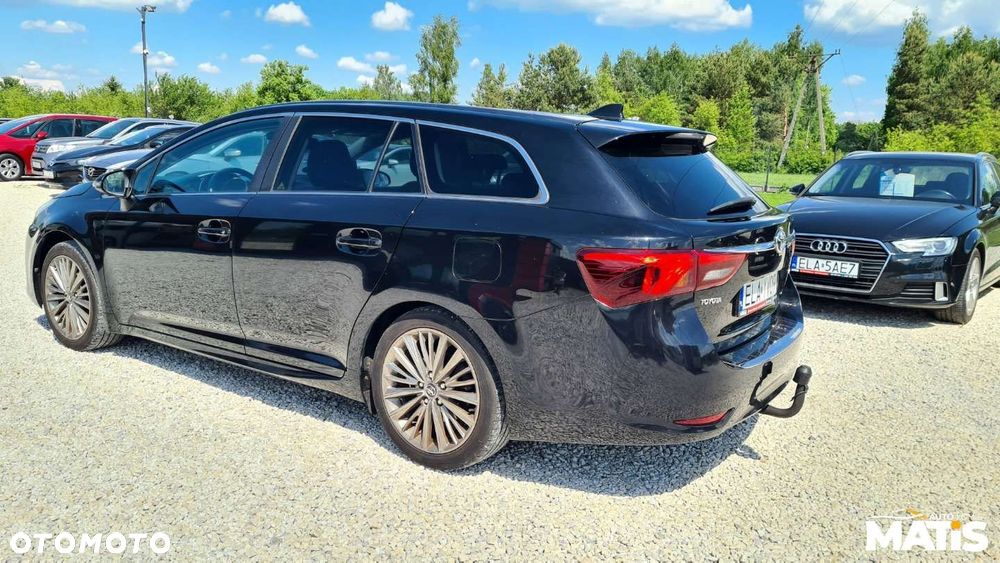 Toyota Avensis - 2