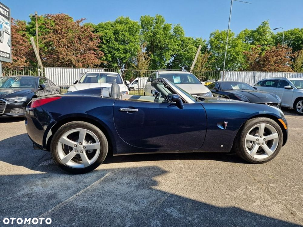 Pontiac Solstice - 18