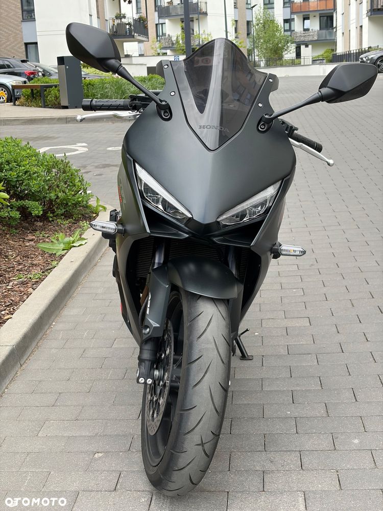 Honda CBR - 13