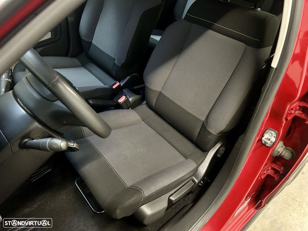 Citroën C3 1.2 PureTech Shine - 33
