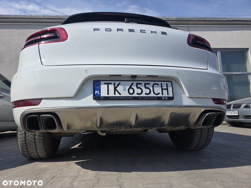 Porsche Macan Turbo - 25
