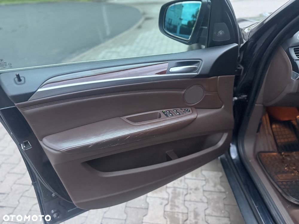 BMW X5 3.0sd xDrive - 10