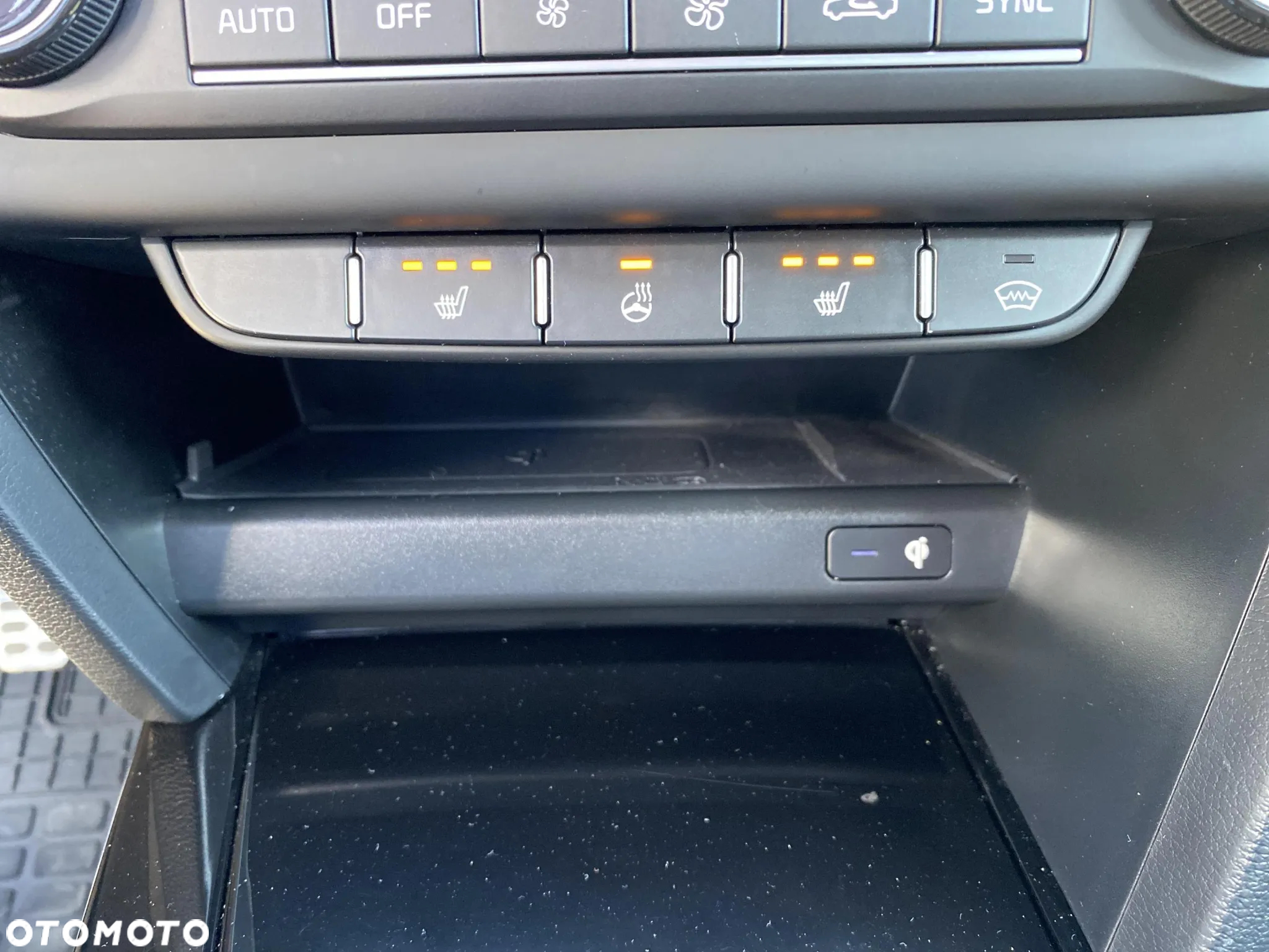 Kia ProCeed 1.5 T-GDI GT Line - 25