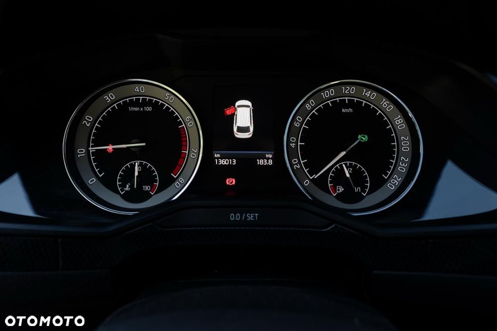 Skoda Superb 2.0 TSI 4x4 DSG Sportline - 25
