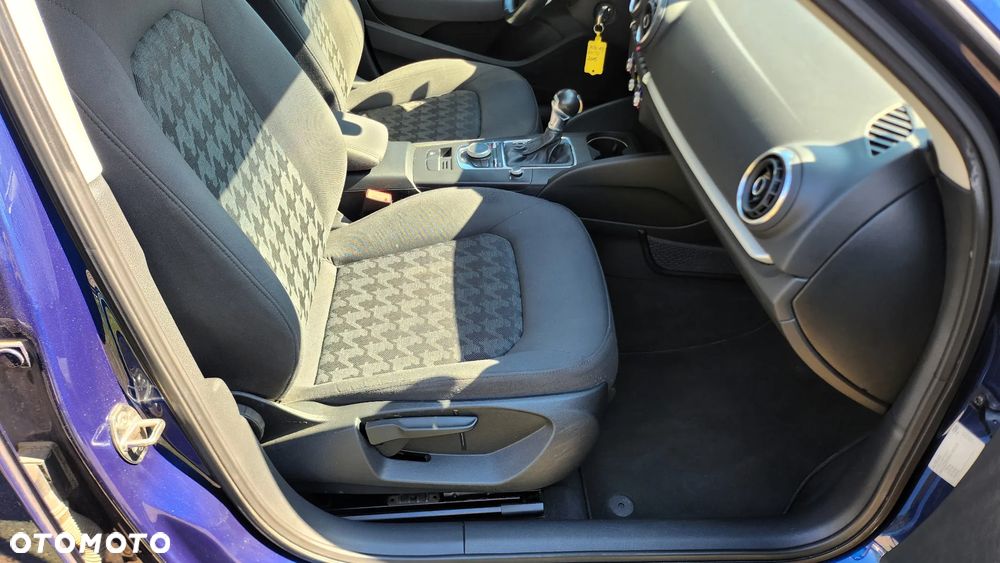 Audi A3 Sportback 1.4 TFSI S tronic Attraction - 6