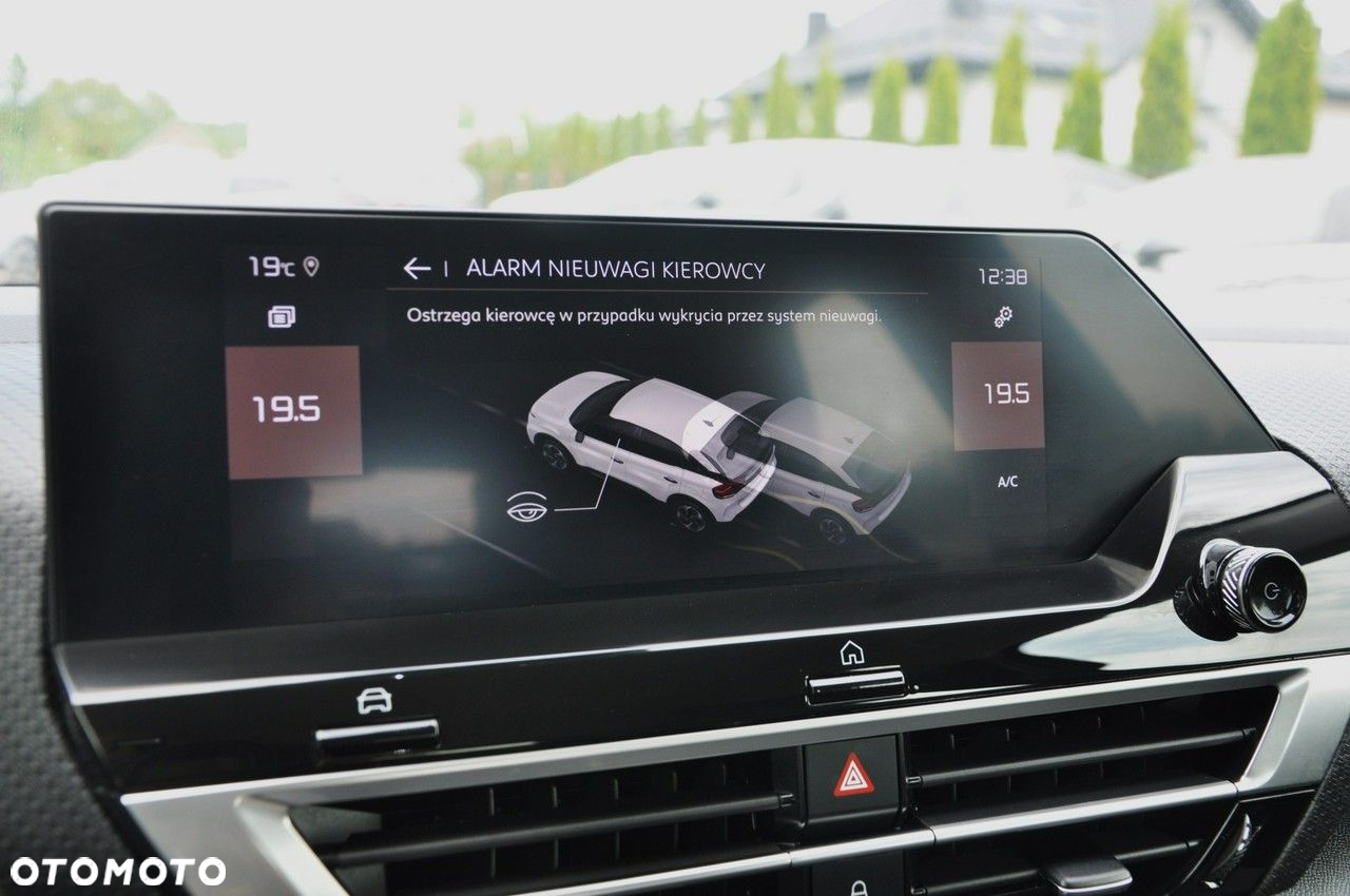 Citroën C4 1.2 PureTech Shine S&S - 29