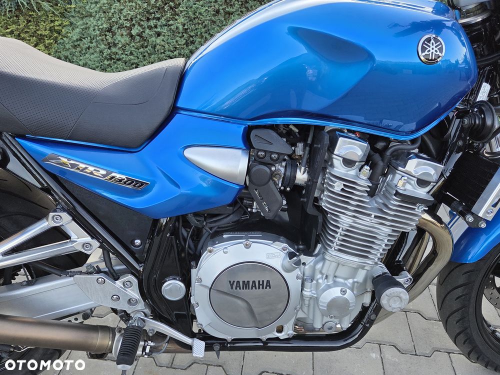 Yamaha XJR - 39