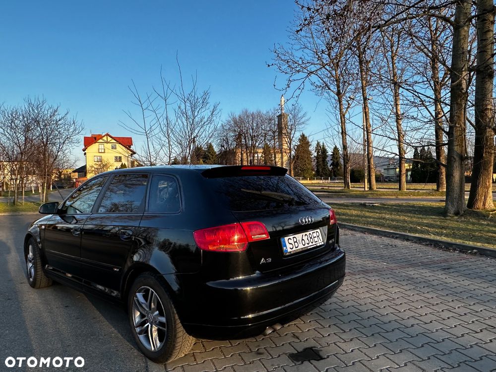 Audi A3 Sportback 1.9 TDI DPF S line Sportpaket (plus) - 4