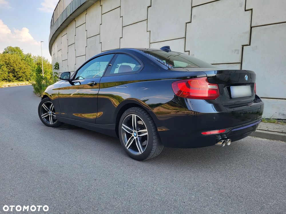 BMW Seria 2 220d - 6