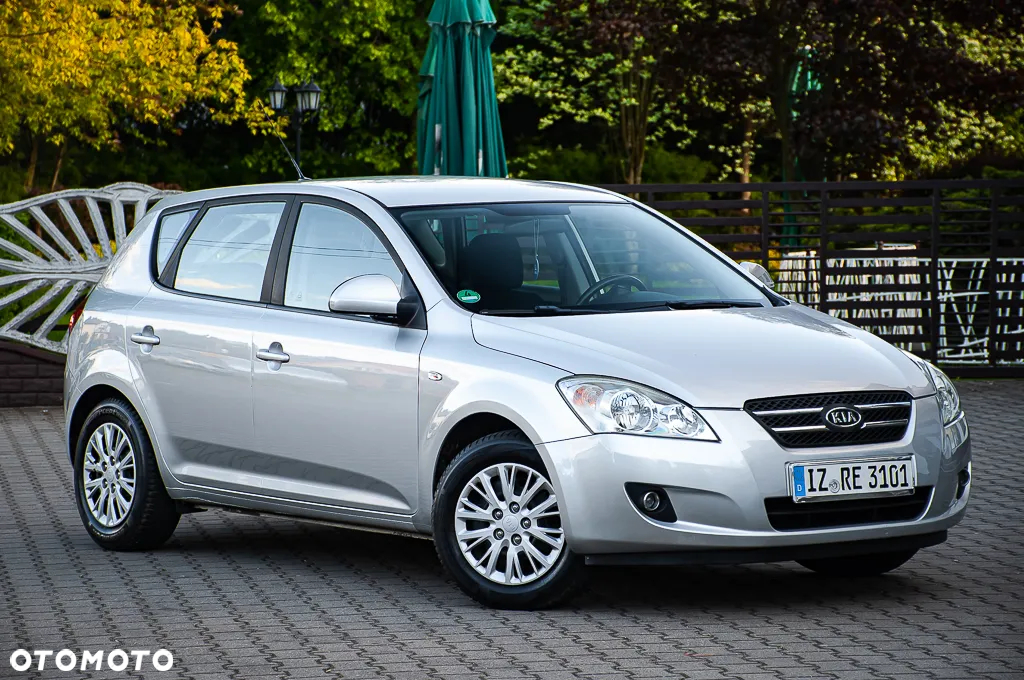 Kia Ceed 2.0 CVVT Spirit - 15