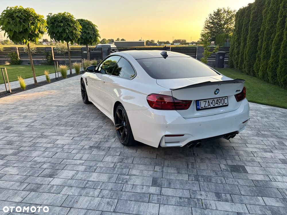 BMW M4 DKG - 3