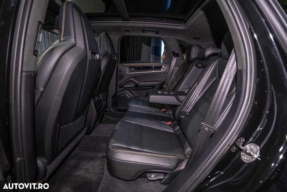 Porsche Cayenne Turbo E-Hybrid - 35