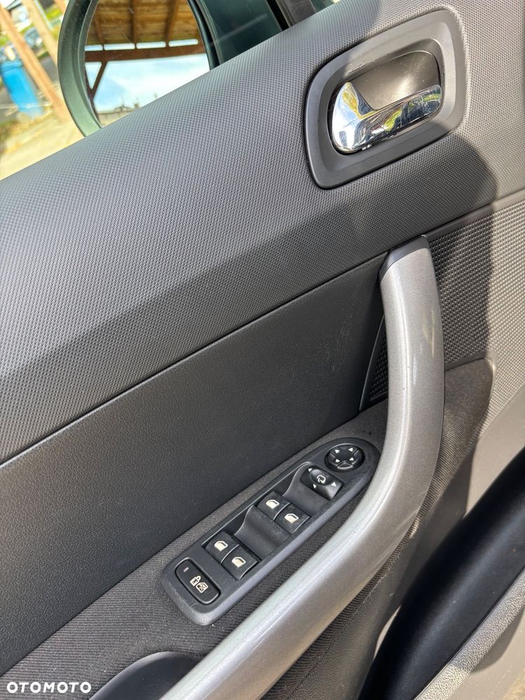 Peugeot 308 e-HDi FAP 110 Stop&Start Family - 35