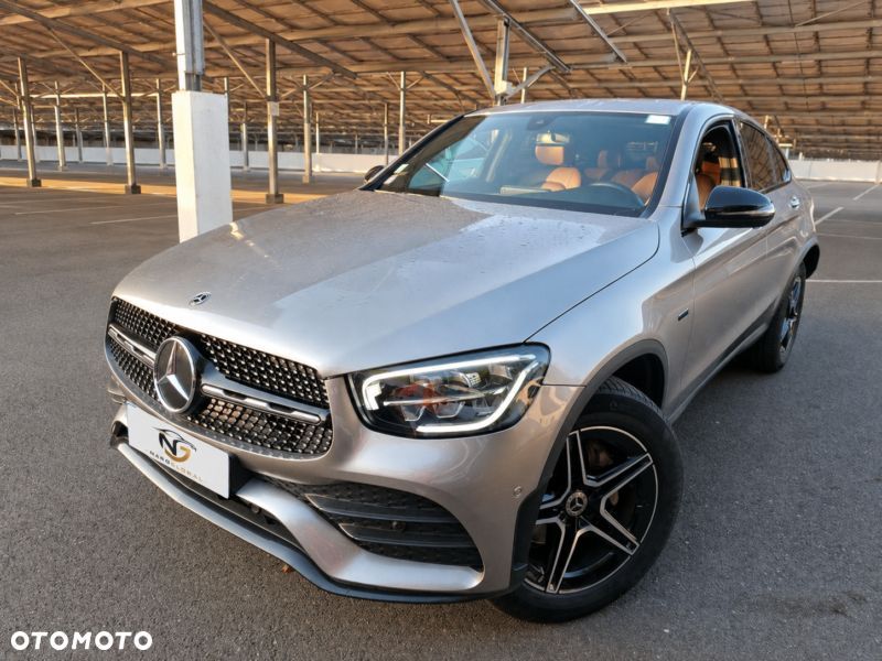 Mercedes-Benz GLC 300 de 4Matic 9G-TRONIC AMG Line Plus - 4