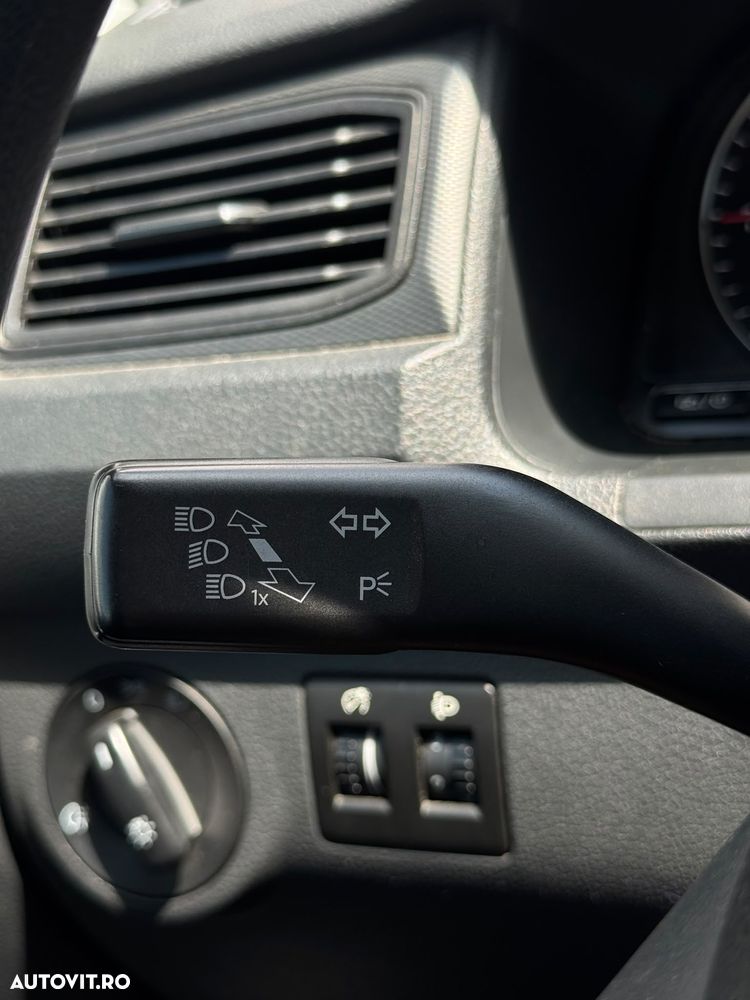 Volkswagen Caddy Maxi - 33