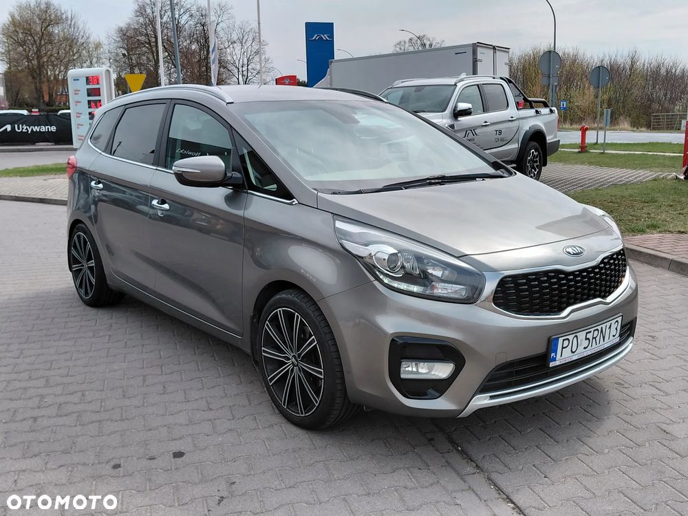 Kia Carens 1.7 CRDi Business Line 7DCT - 7