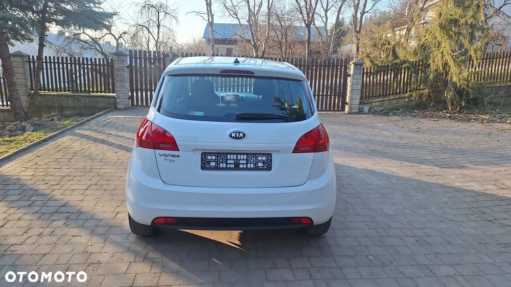Kia Venga 1.4 CVVT Attract - 6