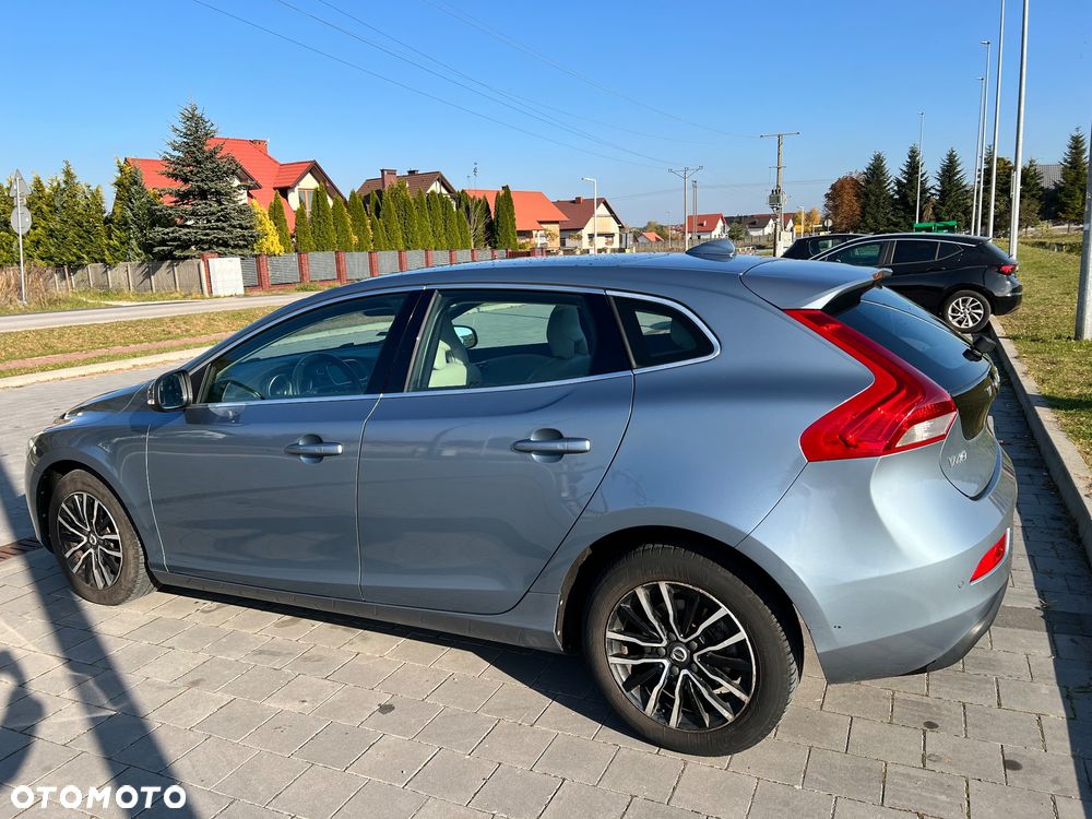 Volvo V40 - 2