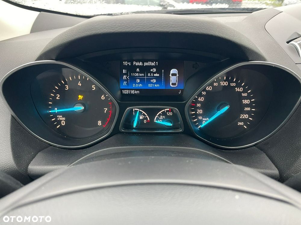 Ford Kuga 1.5 EcoBoost 2x4 Titanium - 9