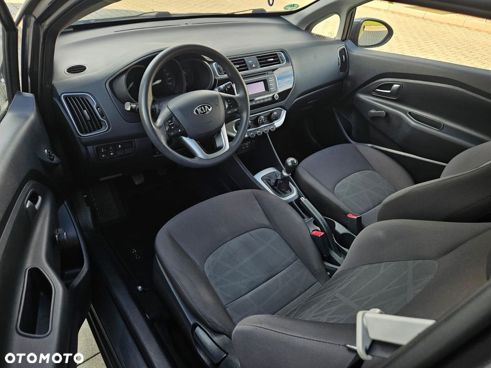 Kia Rio 1.2 Edition 7 - 13