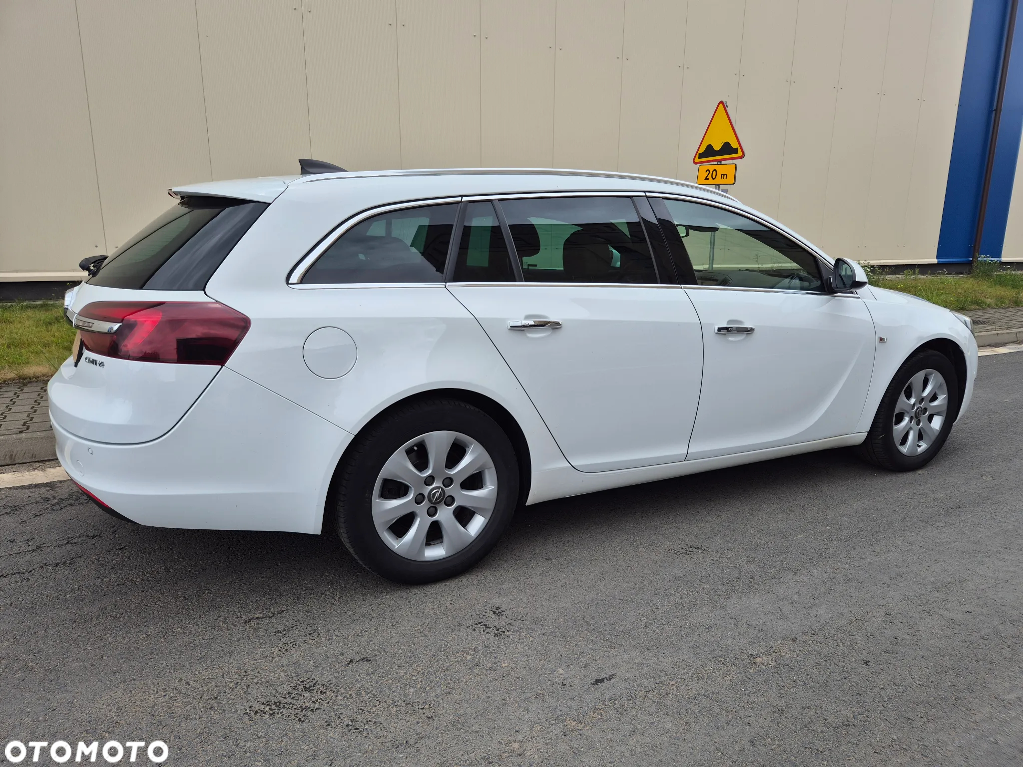 Opel Insignia Sports Tourer 2.0 Diesel 4x4 Exclusive - 8