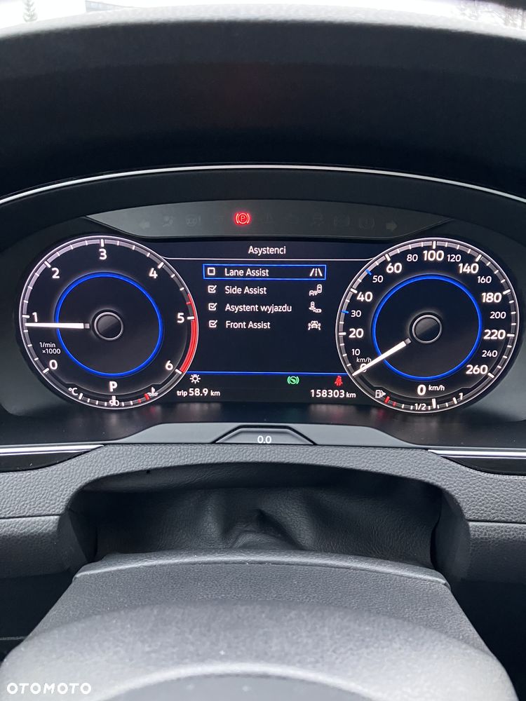 Volkswagen Passat - 27