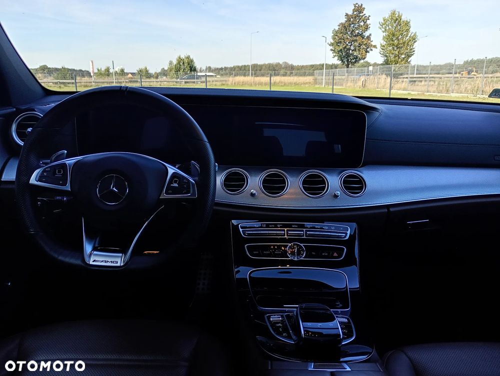 Mercedes-Benz Klasa E 43 AMG 4-Matic - 10
