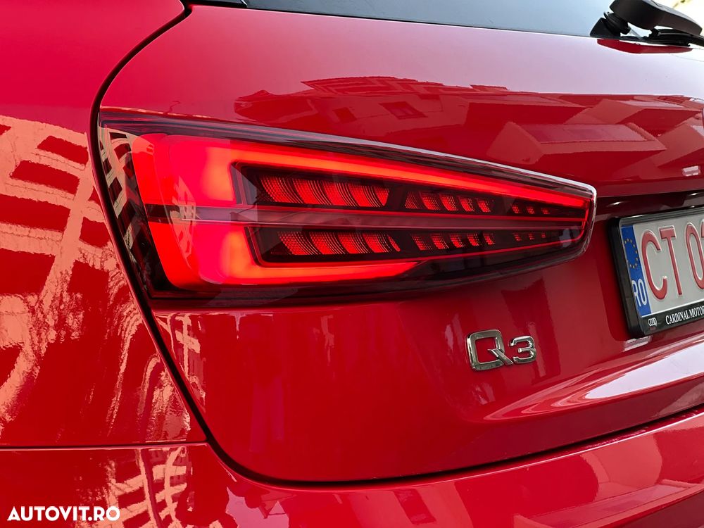 Audi Q3 2.0 TFSI Quattro S tronic - 28