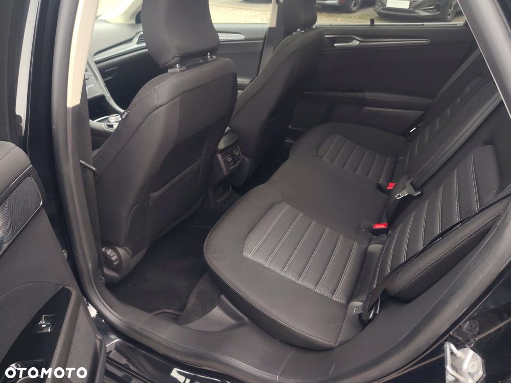 Ford Mondeo 2.0 EcoBlue Titanium - 27