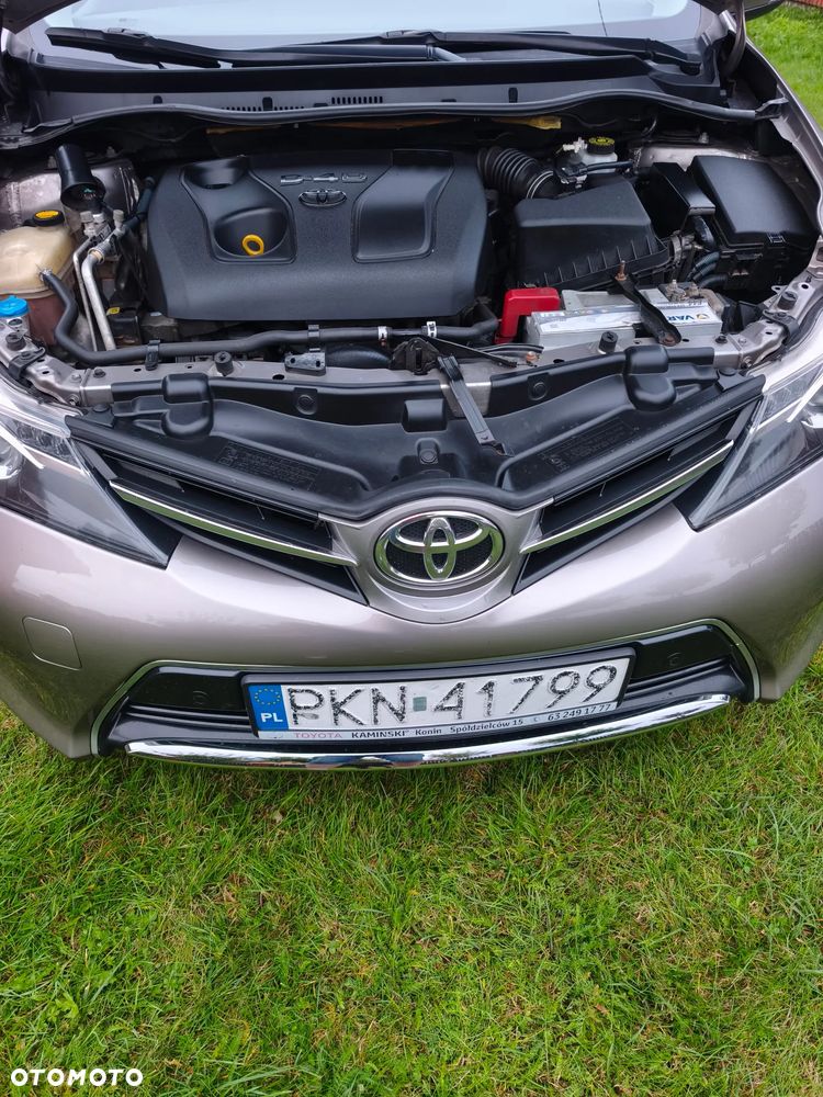 Toyota Auris 1.4 D-4D Comfort - 12