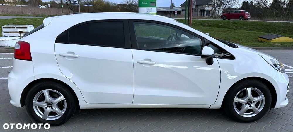 Kia Rio 1.2 Dream Team Edition - 10