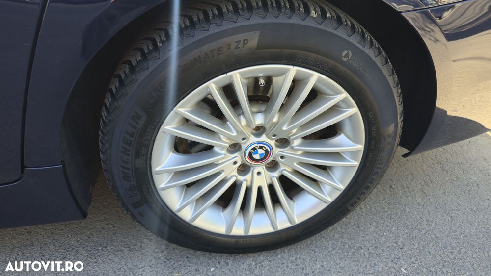 BMW Seria 5 525d xDrive - 5