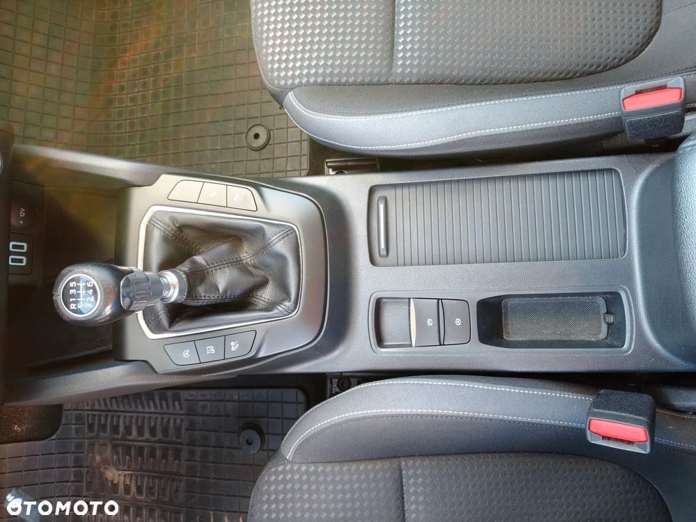 Ford Focus 1.5 EcoBlue SCR Connected - 9