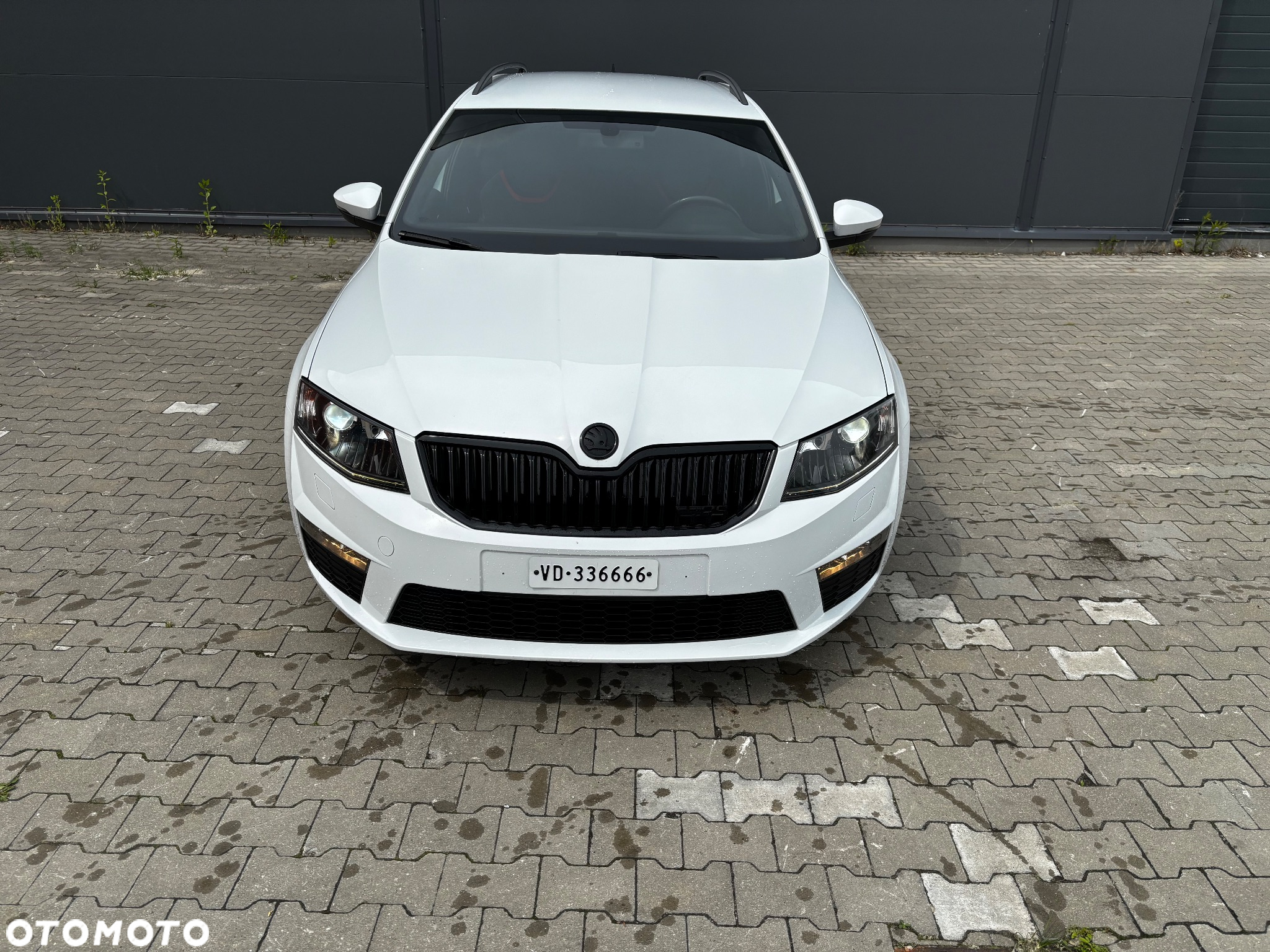 Skoda Octavia 2.0 TDI DSG RS - 16