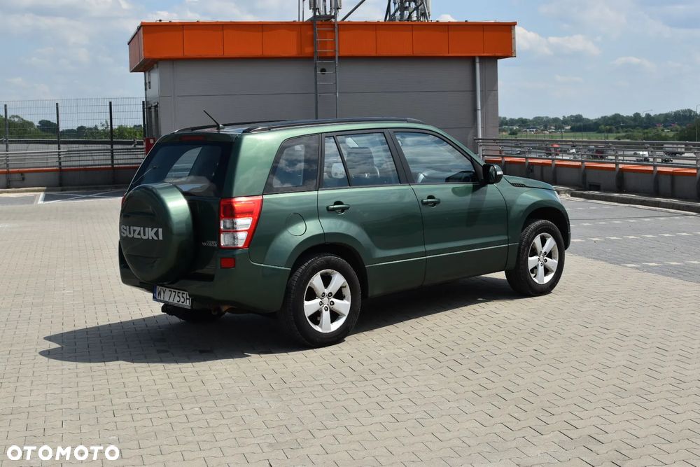 Suzuki Grand Vitara 2.0 De luxe - 13