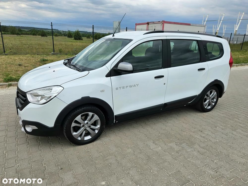 Dacia Lodgy dCi 110 Stepway - 1