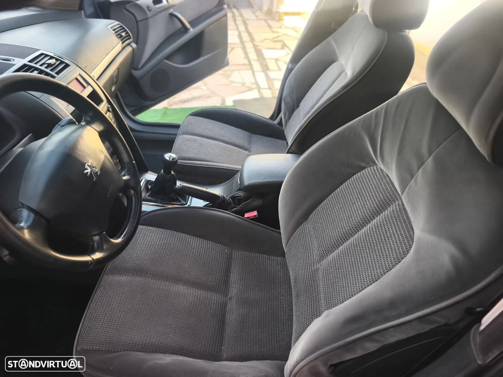 Peugeot 407 SW 1.6 HDi Premium - 9