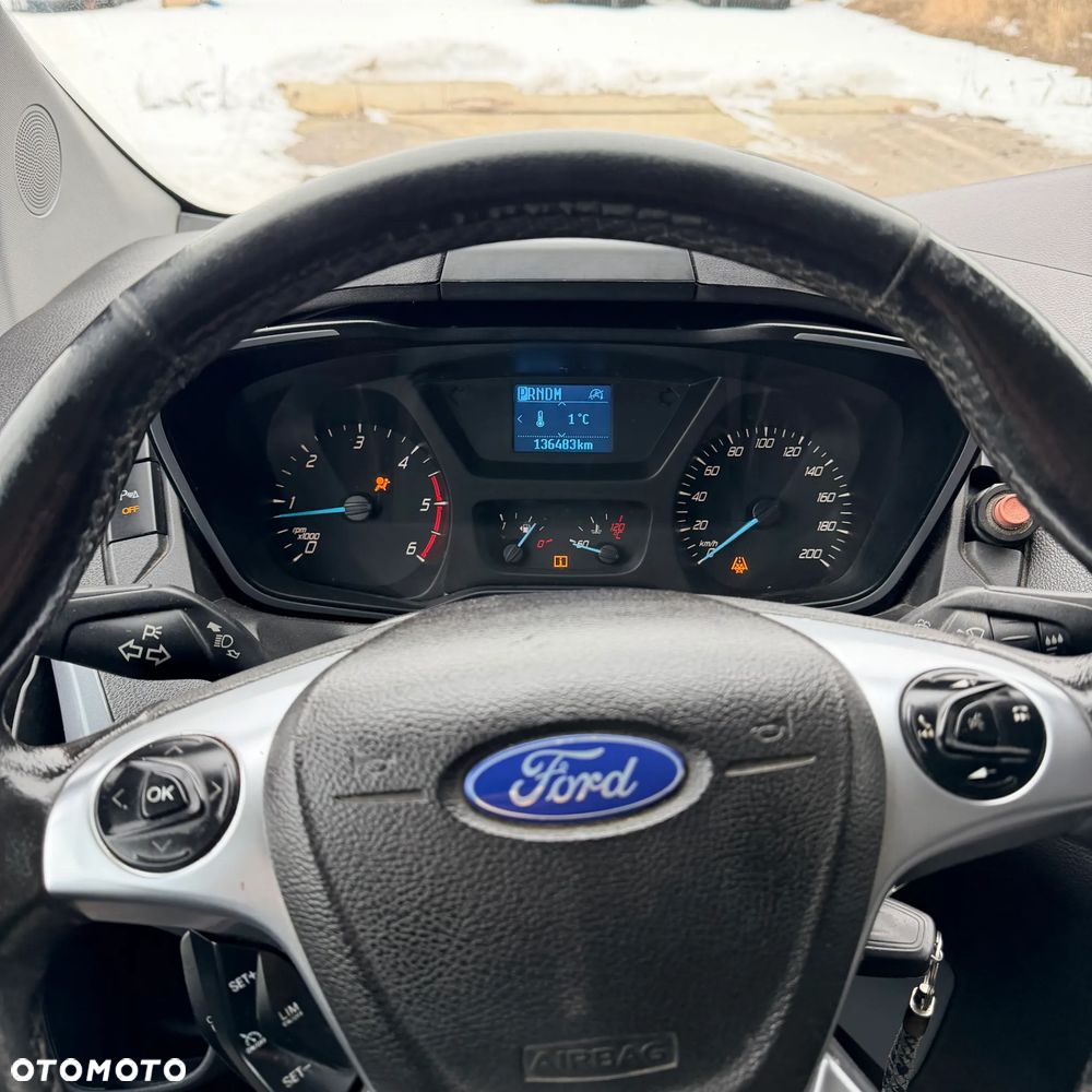 Ford TRANSIT CUSTOM - 11