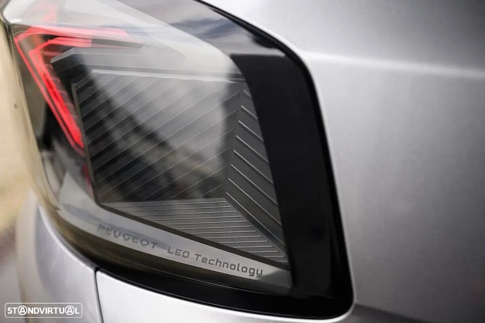 Peugeot 5008 1.5 BlueHDi Allure EAT8 - 17